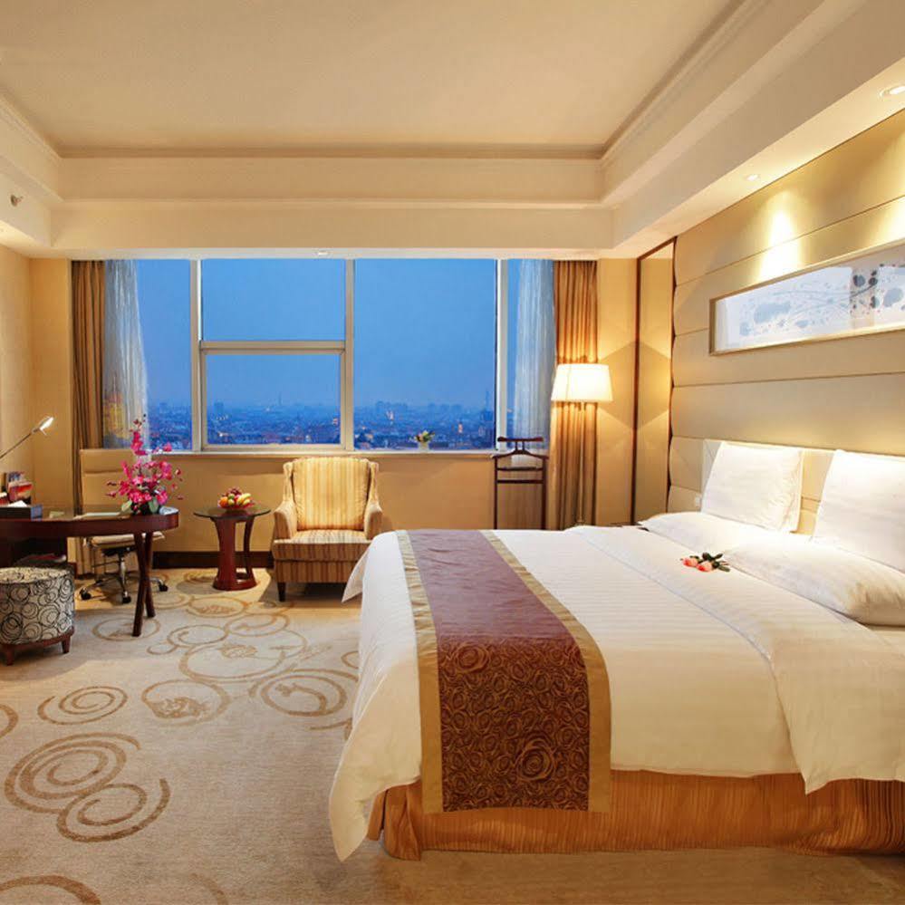 Golden Shining New Century Grand Hotel Beihai Eksteriør billede